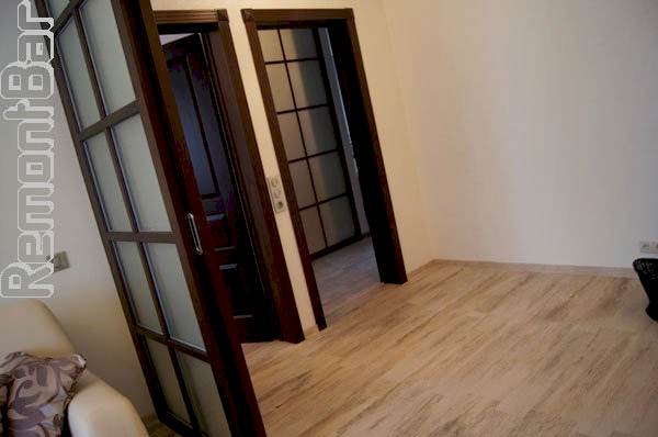 коридор совместили с гостиной