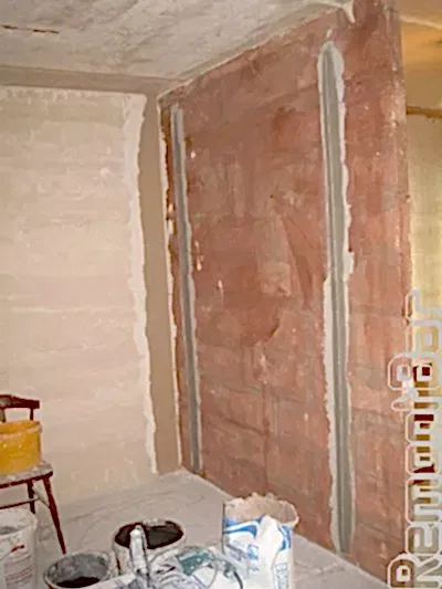 выставляем маяки для оштукатуривания