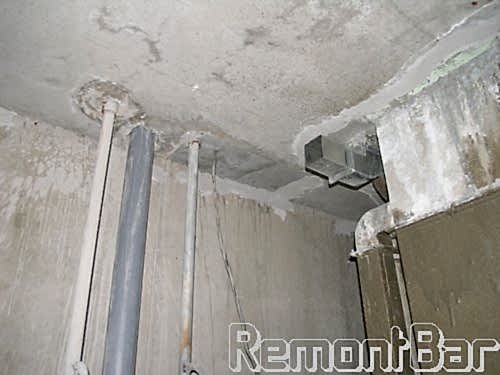 Стены ванной так же были выстроены из пеноблока