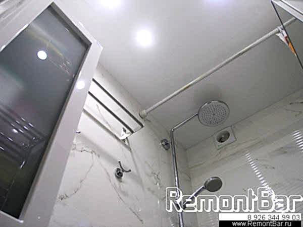 потолок в ванной - натяжной