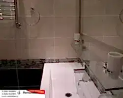 Фото ремонта раздельного санузла- ванная комната (170х170 см) + туалетная комната (110х110 см). Отрадное