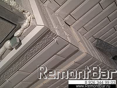 Совмещение торцов на наружних углах - запил под 45 градусов.